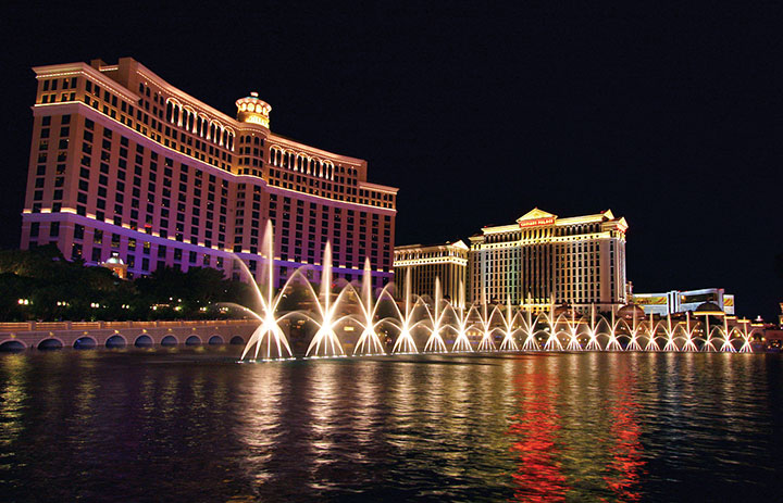 On the Edge: Find Yourself in Vegas