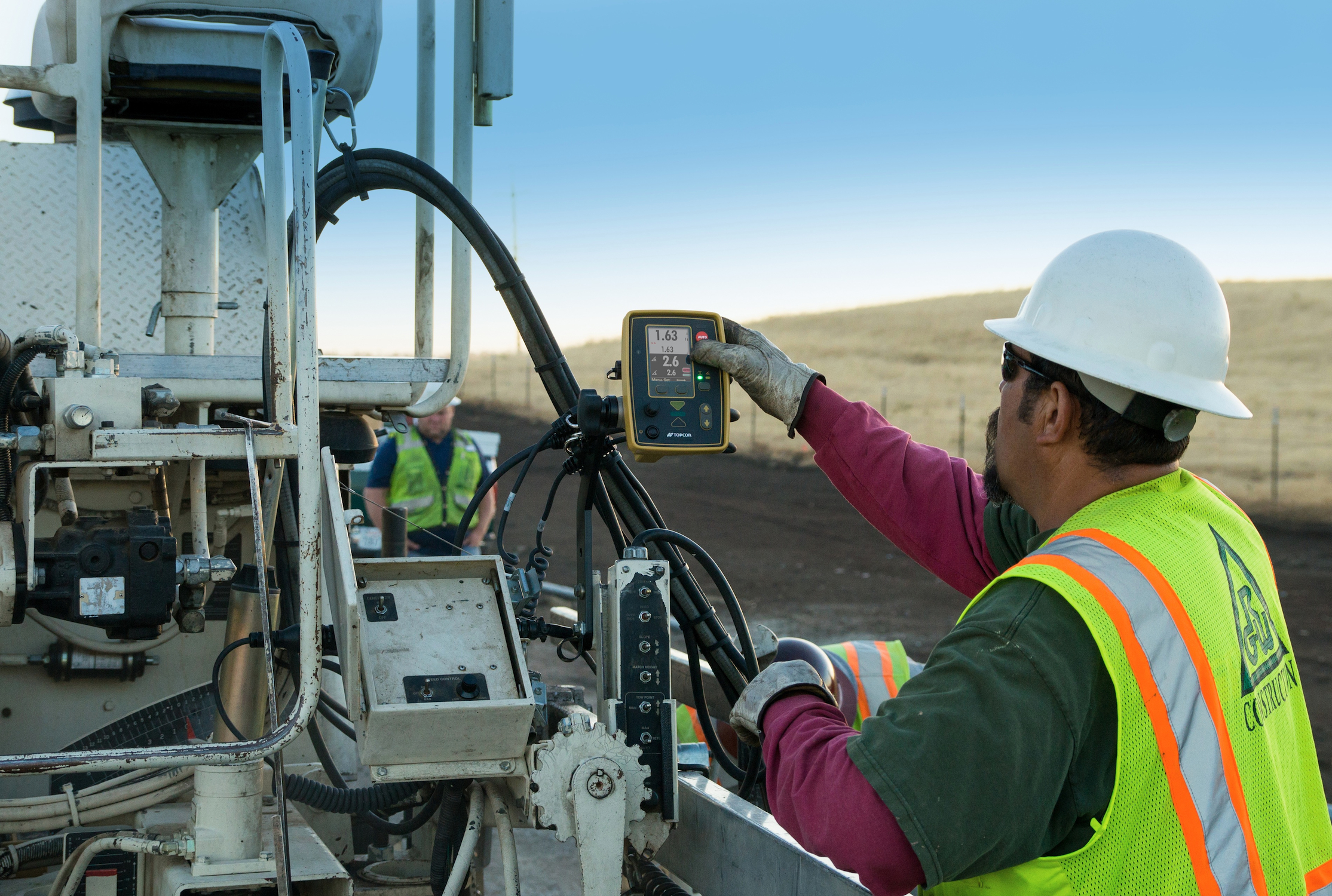 Topcon Adds Advances to P-32 Asphalt Paving System