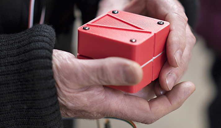 GPS Shape-Changing Device Guides through Touch