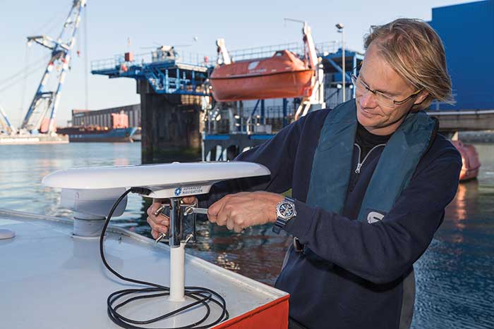 Plug-and-play compass selected for survey package