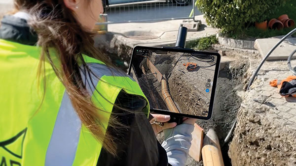 Pix4D offers RTK rover for iOS devices