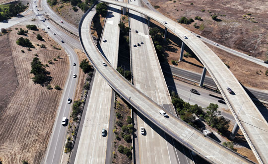 Smart ways to improve smartphone location accuracy