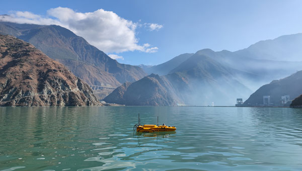CHCNAV: An autonomous boat surveys a bridge