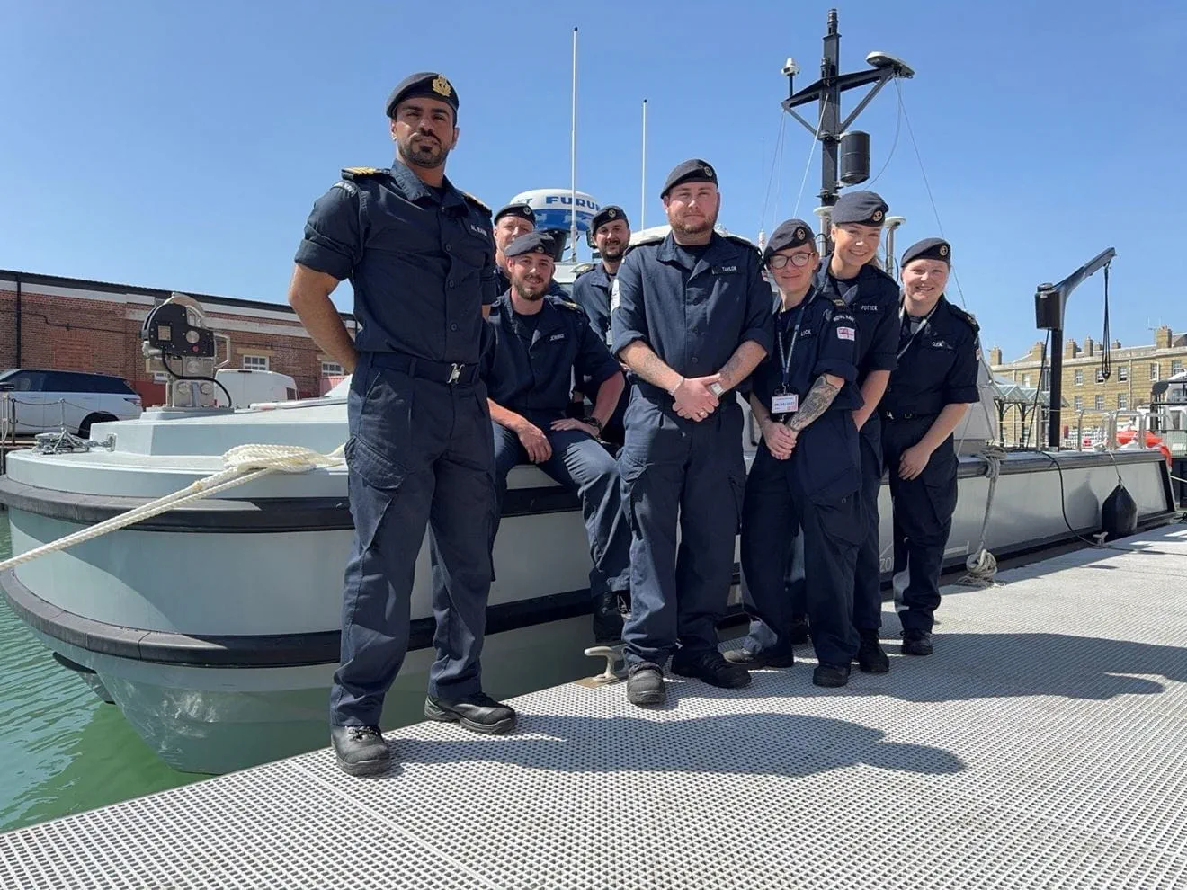 Royal Navy trials quantum navigation systems with University of Sussex